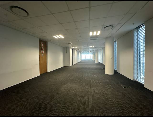 893M² OFFICE TO LET IN SANDTON CENTRAL